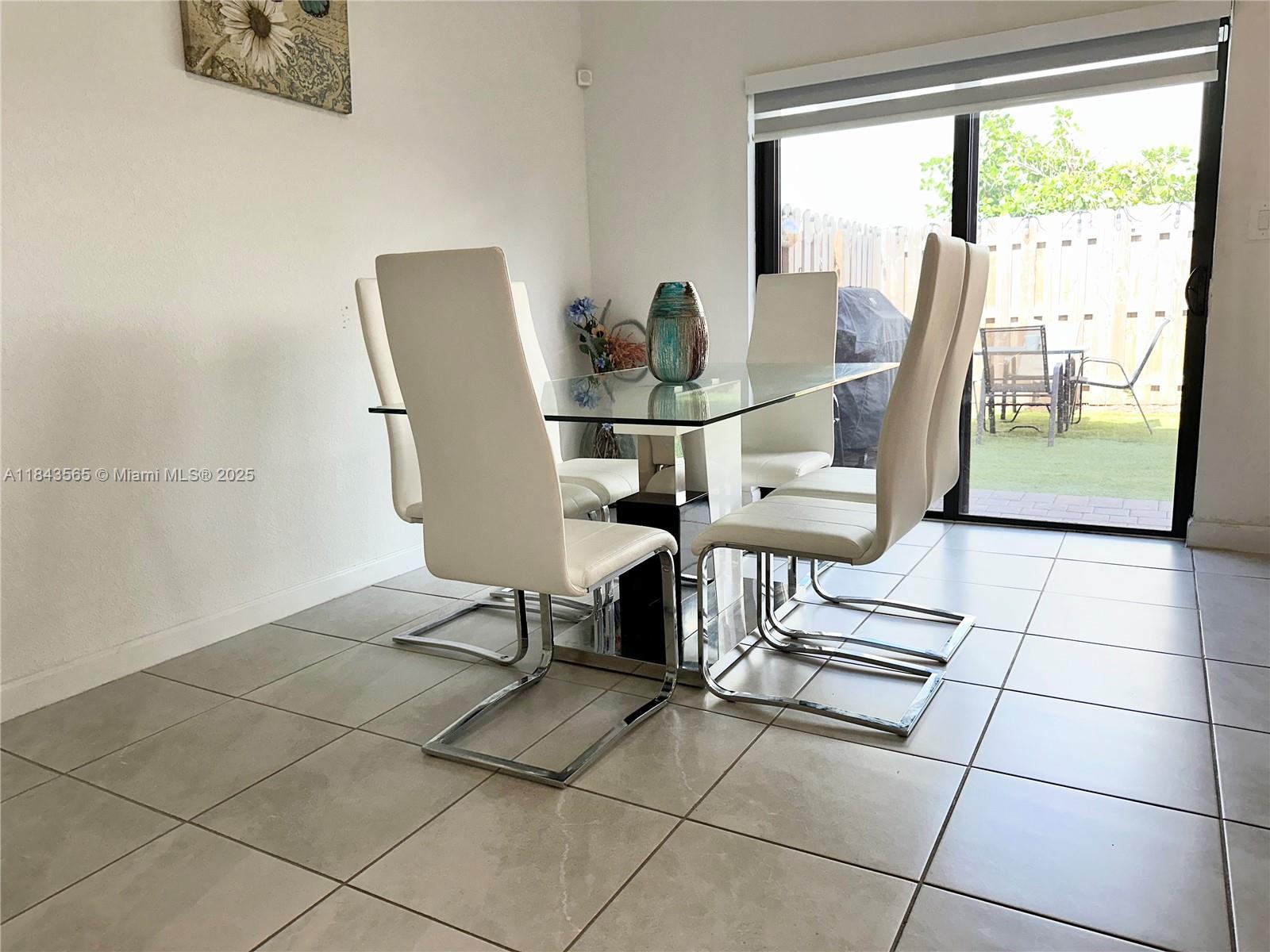 24702 Sw 119th Ct Property Photo 3