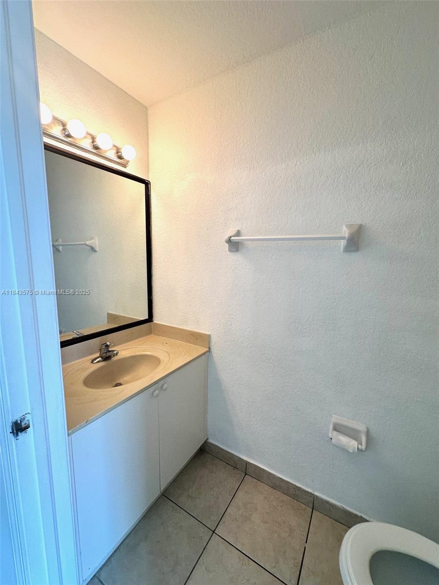 1685 Se 31st Ct Property Photo 21
