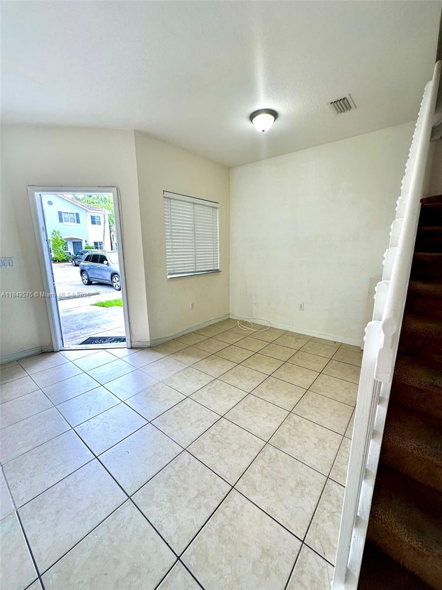 1685 Se 31st Ct Property Photo 23