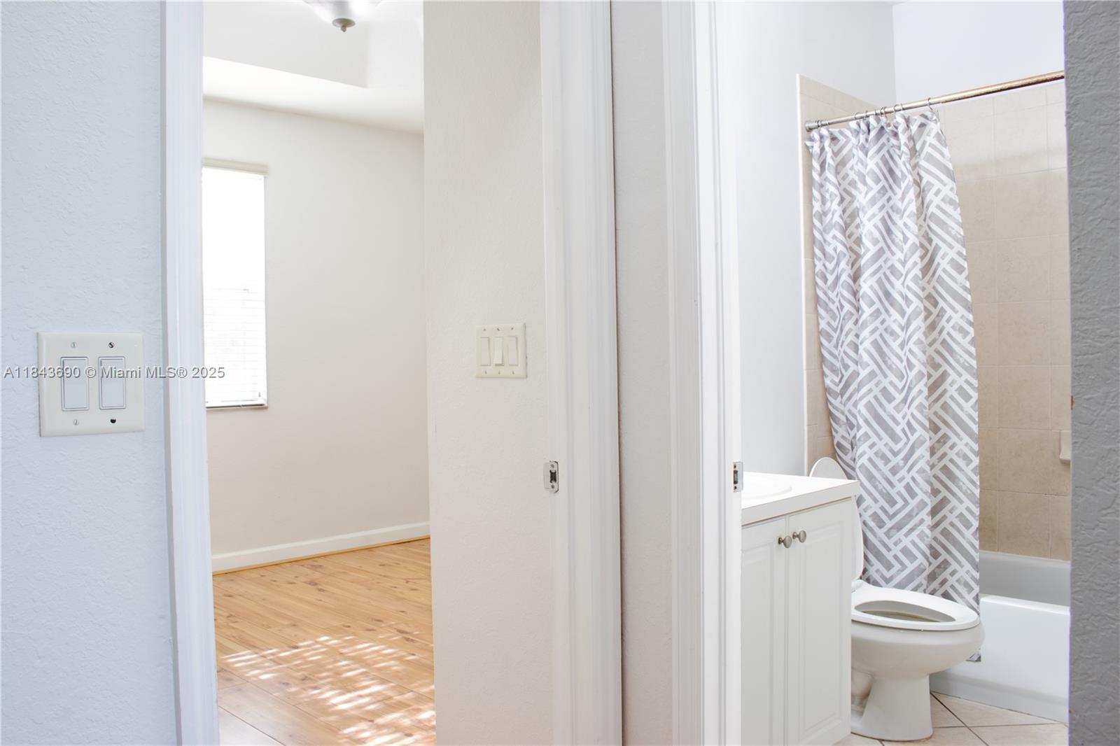 153 Se 28th Pl 3 Property Photo 14