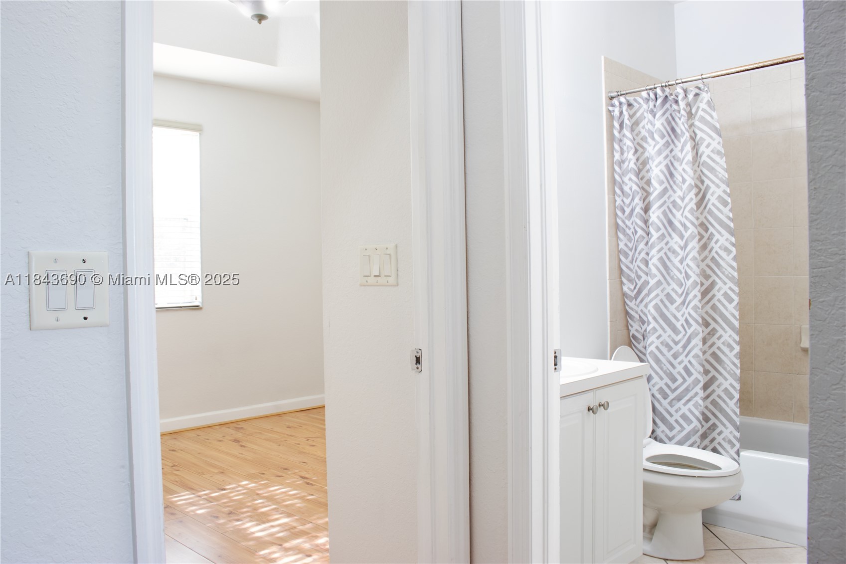 153 Se 28th Pl 3 Property Photo 14