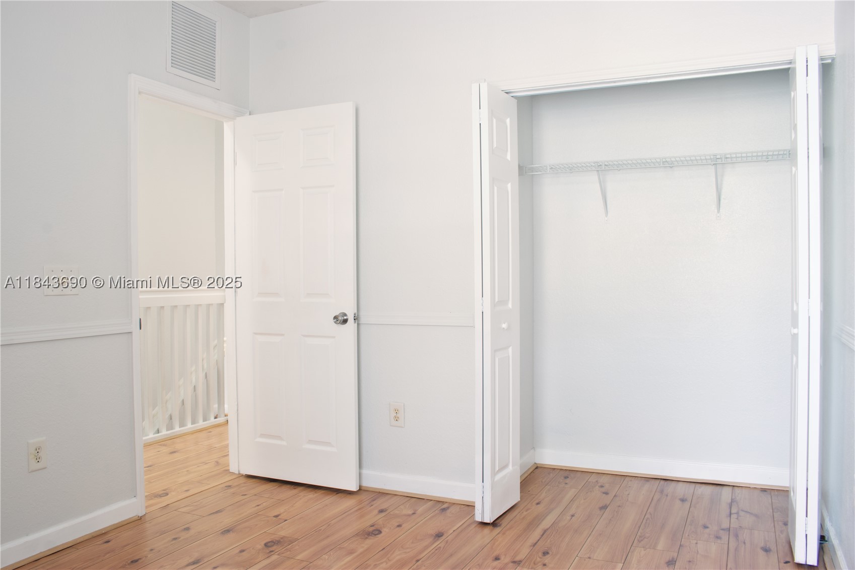 153 Se 28th Pl 3 Property Photo 21