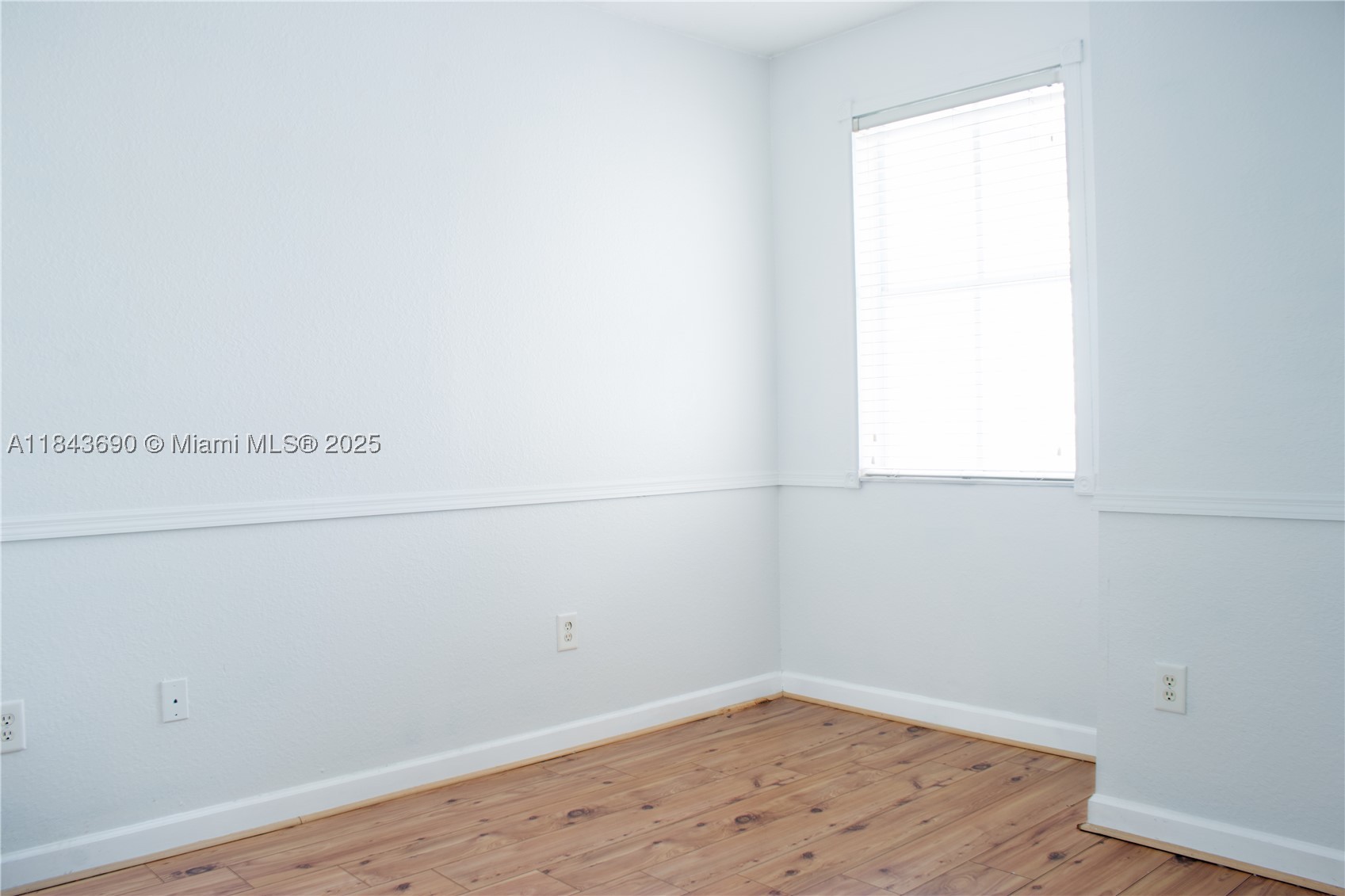 153 Se 28th Pl 3 Property Photo 22