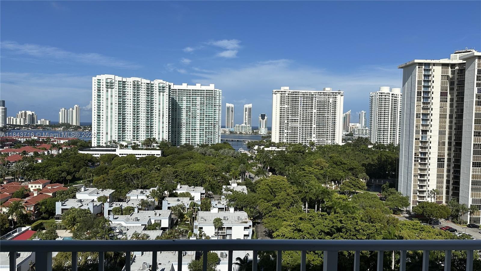 A11843716 Property Photo 1