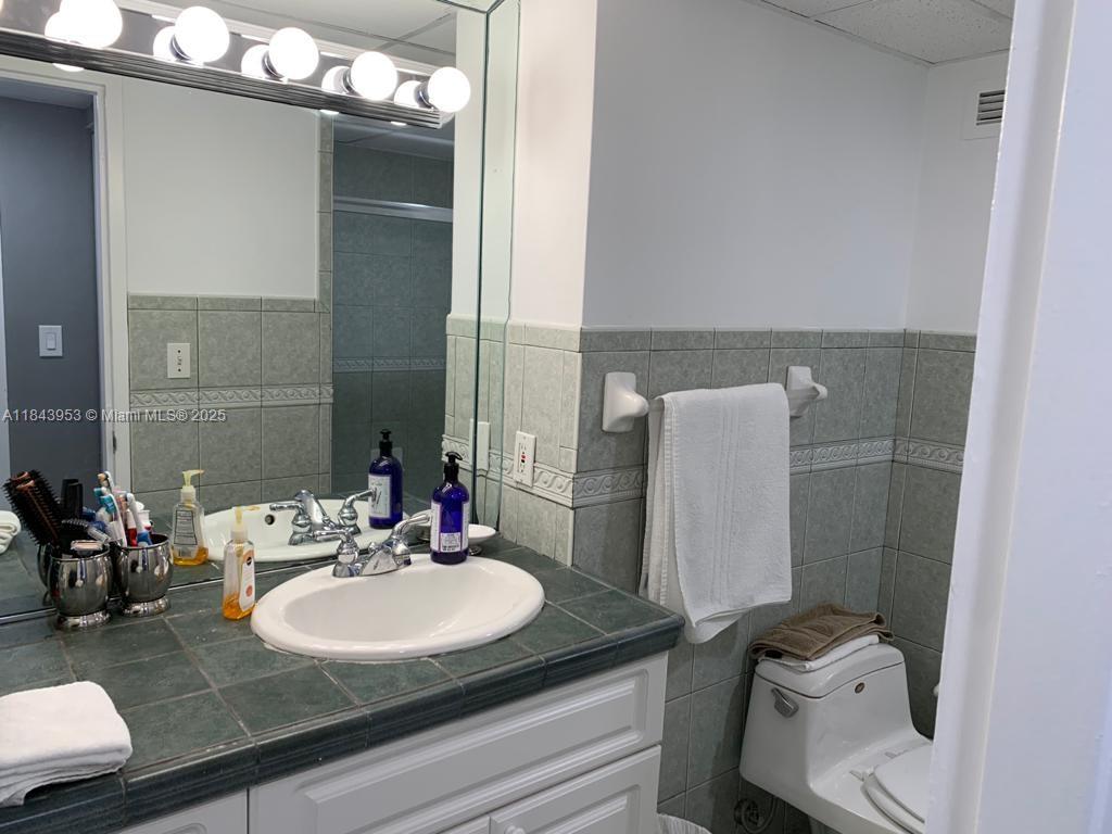 800 West Ave 520 Property Photo 14