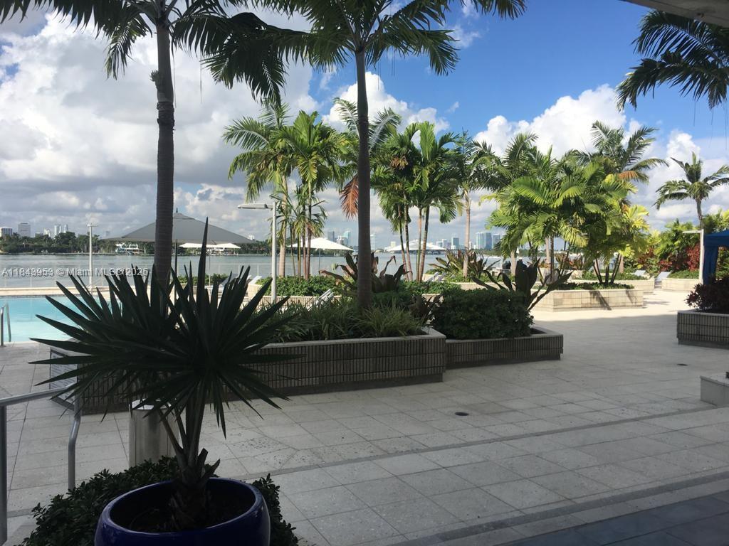 800 West Ave 520 Property Photo 21