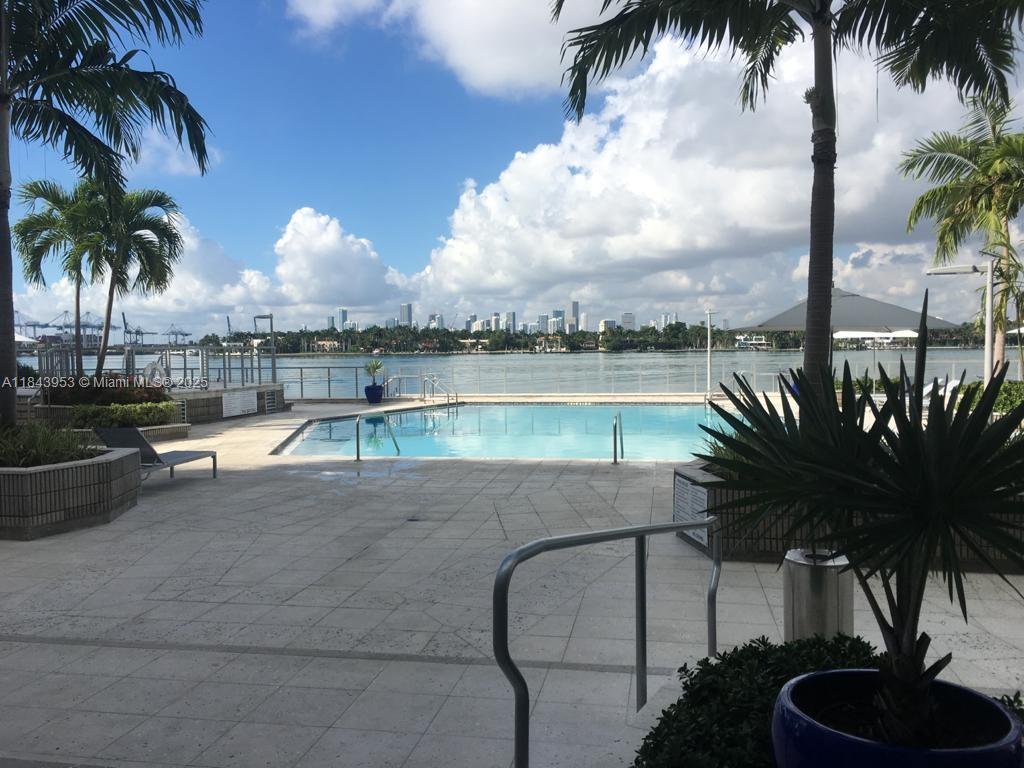 800 West Ave 520 Property Photo 23