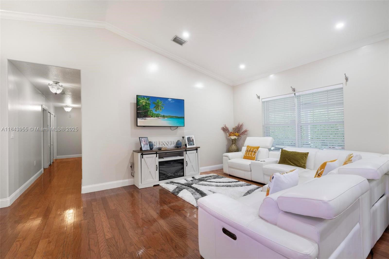 28401 Sw 158th Ct Property Photo 4