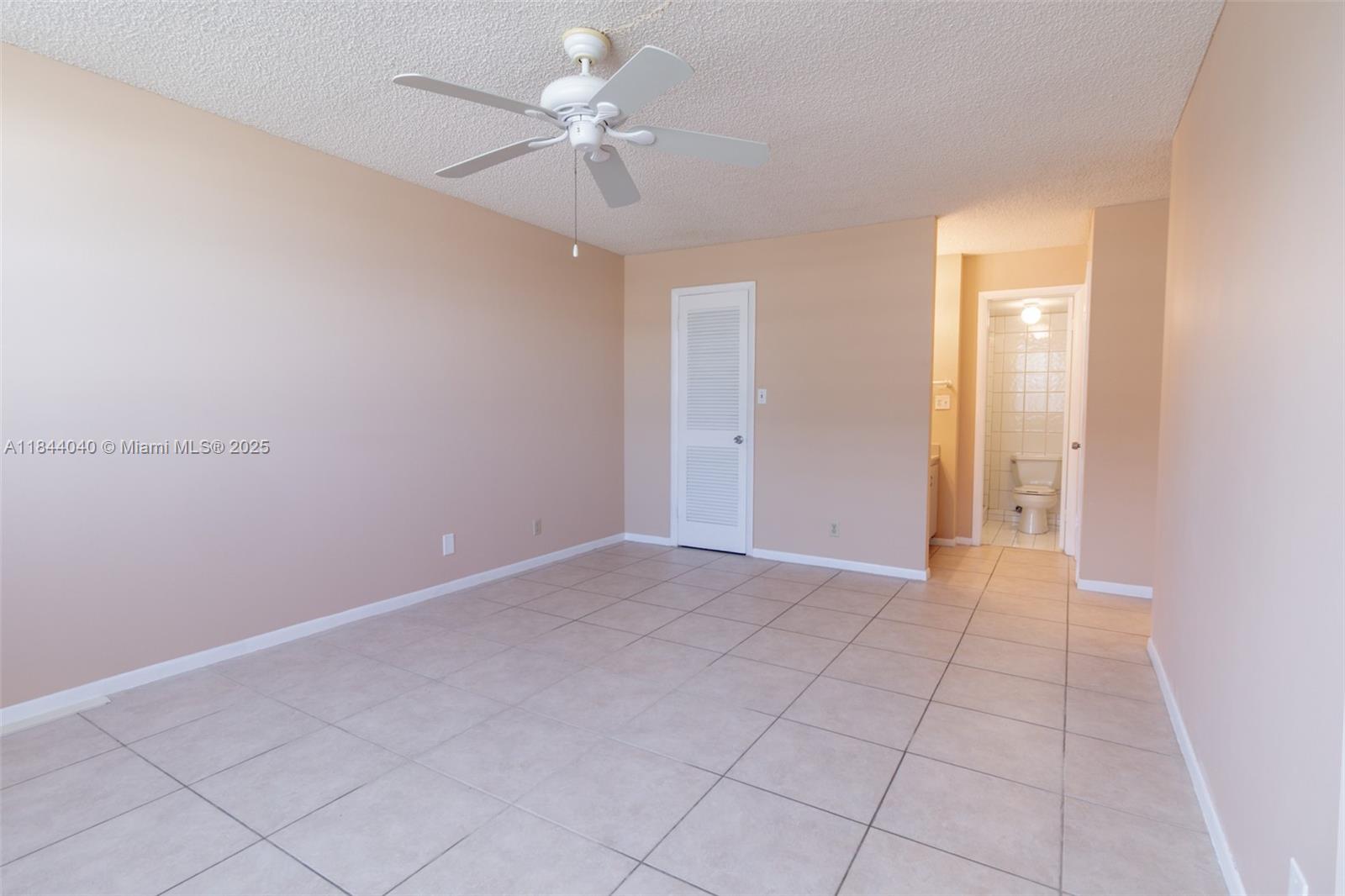 3161 S Ocean Dr 401 Property Photo 15