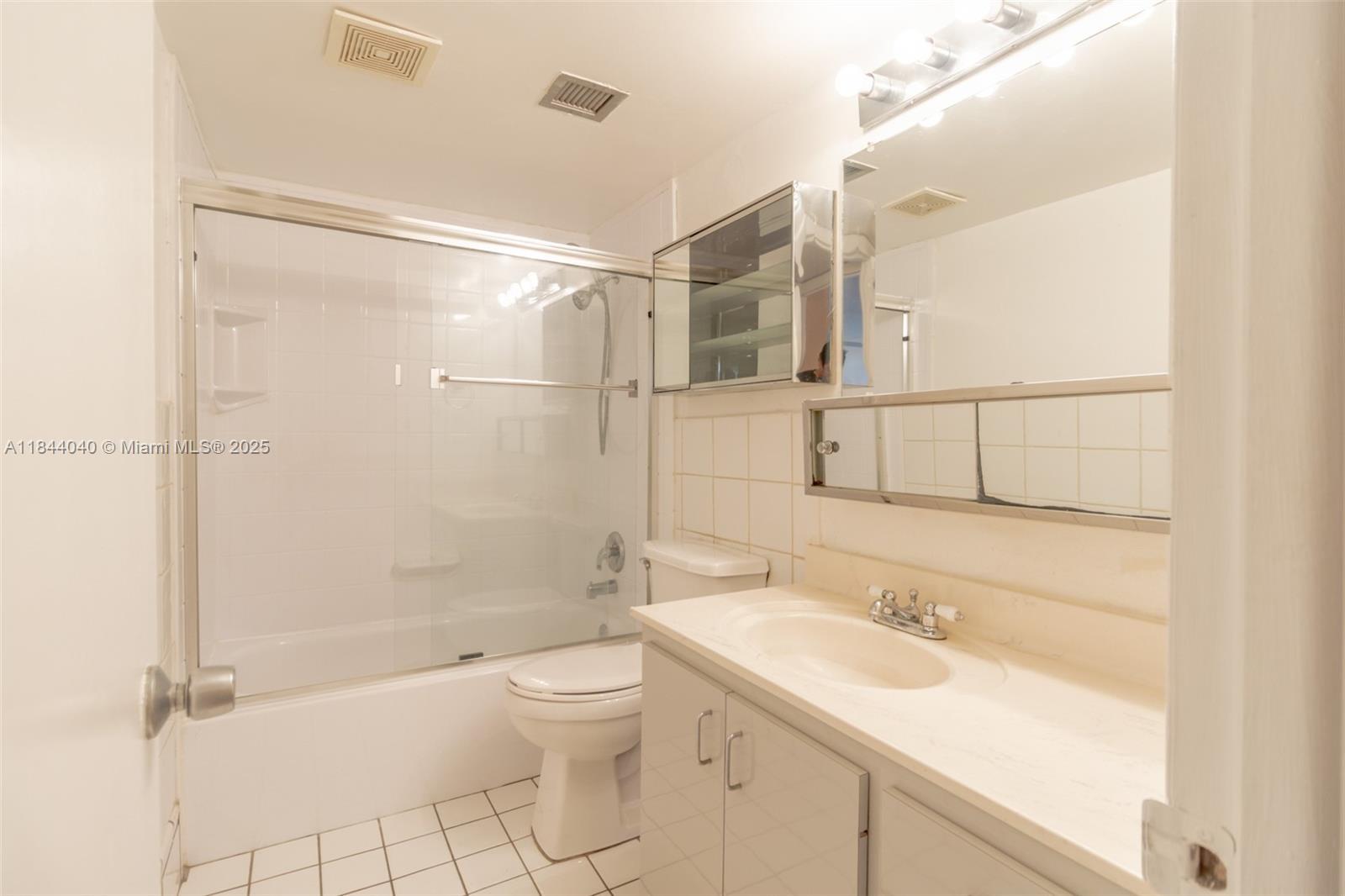 3161 S Ocean Dr 401 Property Photo 30