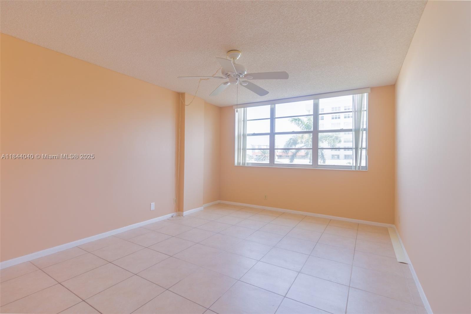 3161 S Ocean Dr 401 Property Photo 31