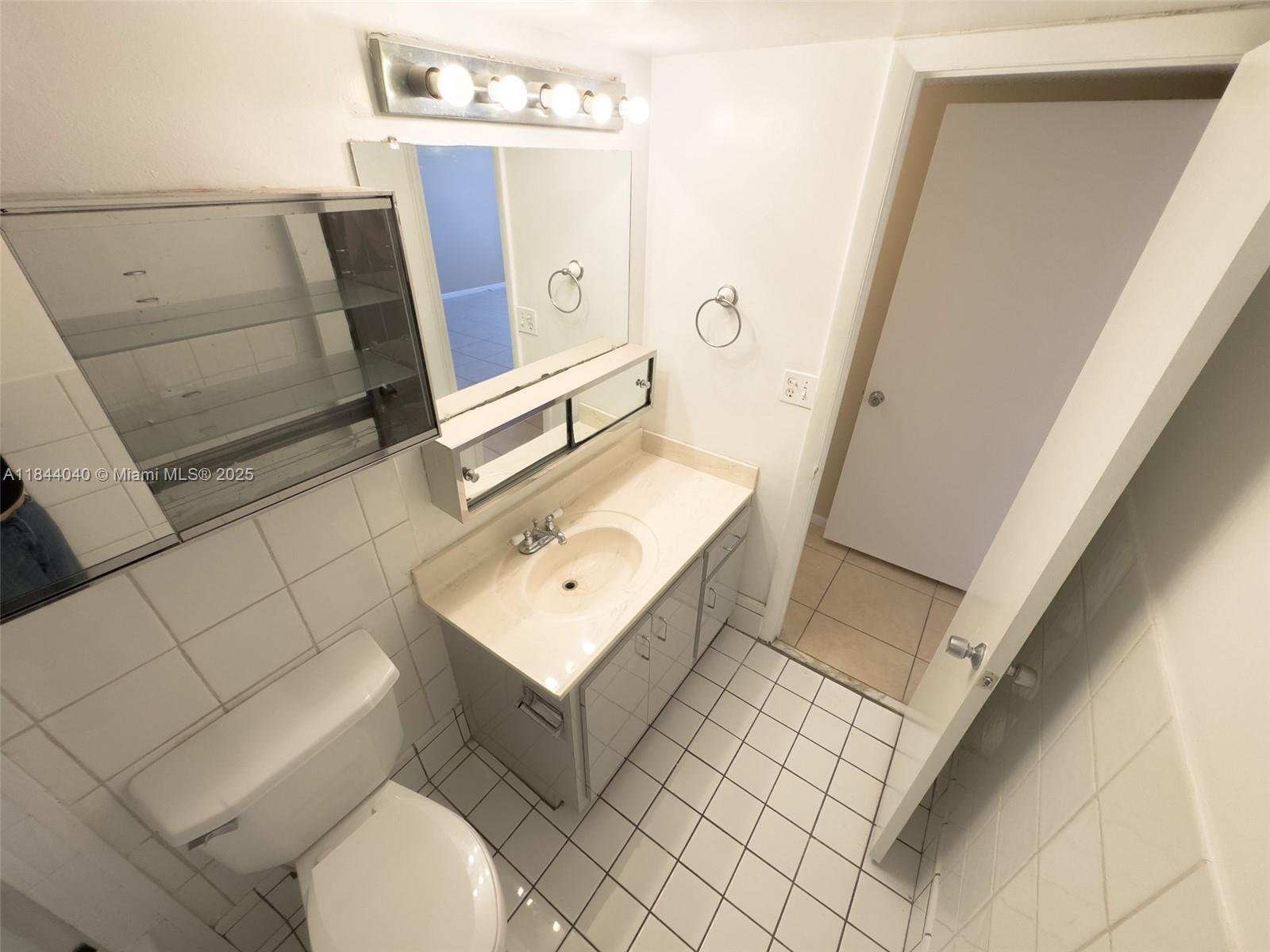 3161 S Ocean Dr 401 Property Photo 38