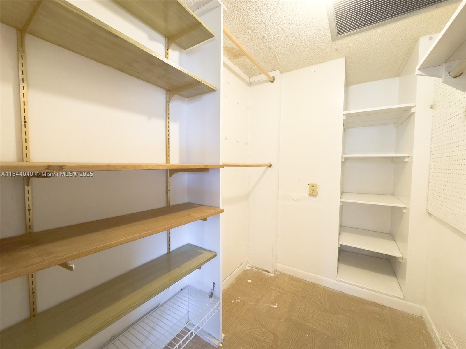 3161 S Ocean Dr 401 Property Photo 44