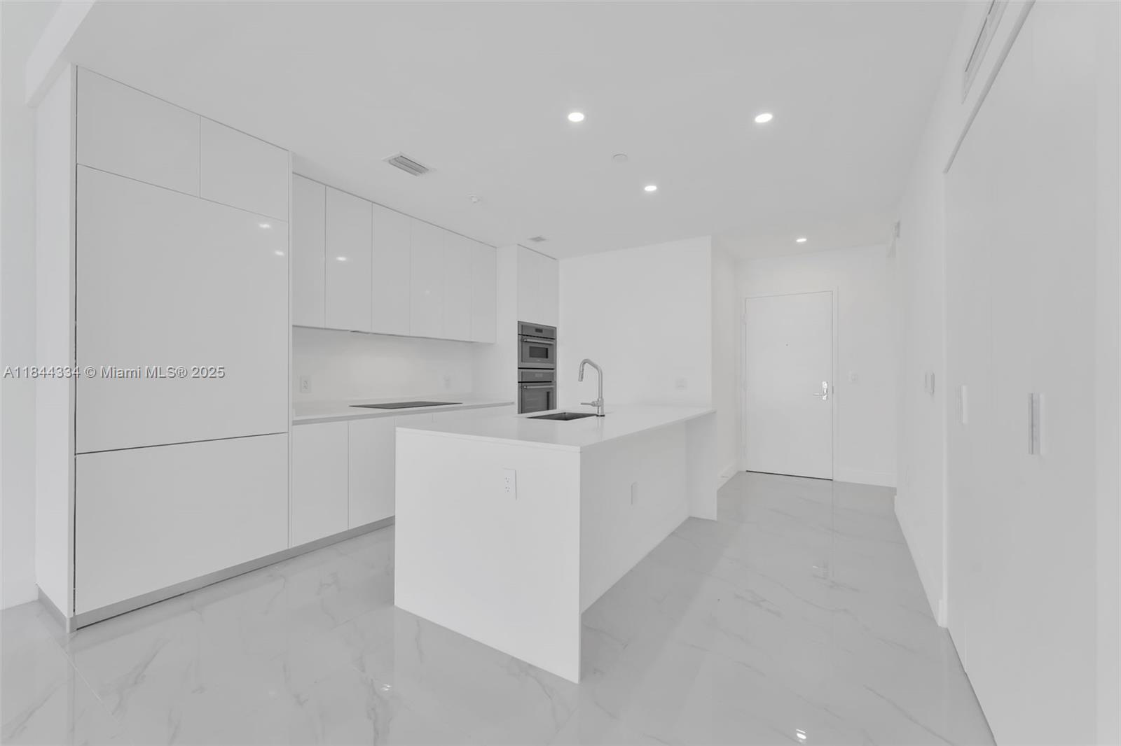 700 Ne 24 Street 3806 Property Photo 11