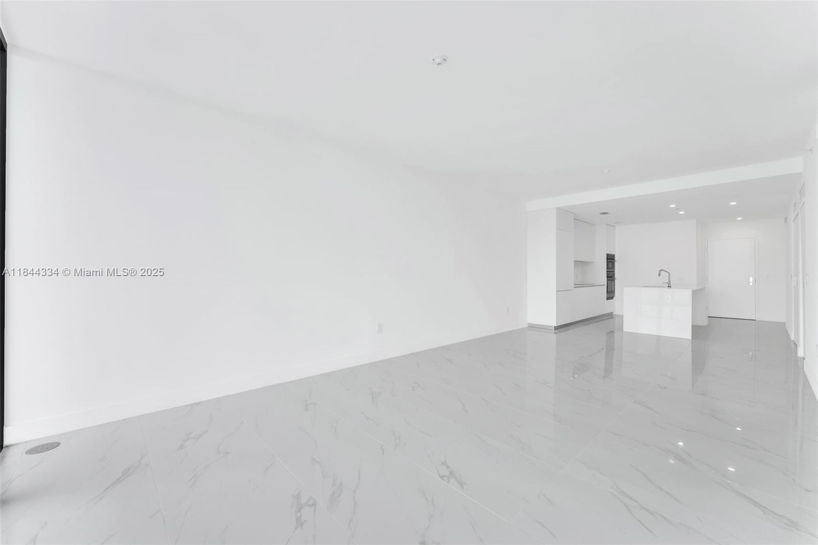 700 Ne 24 Street 3806 Property Photo 13