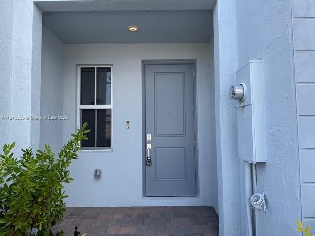 132 Ne 14th Ter Property Photo 3