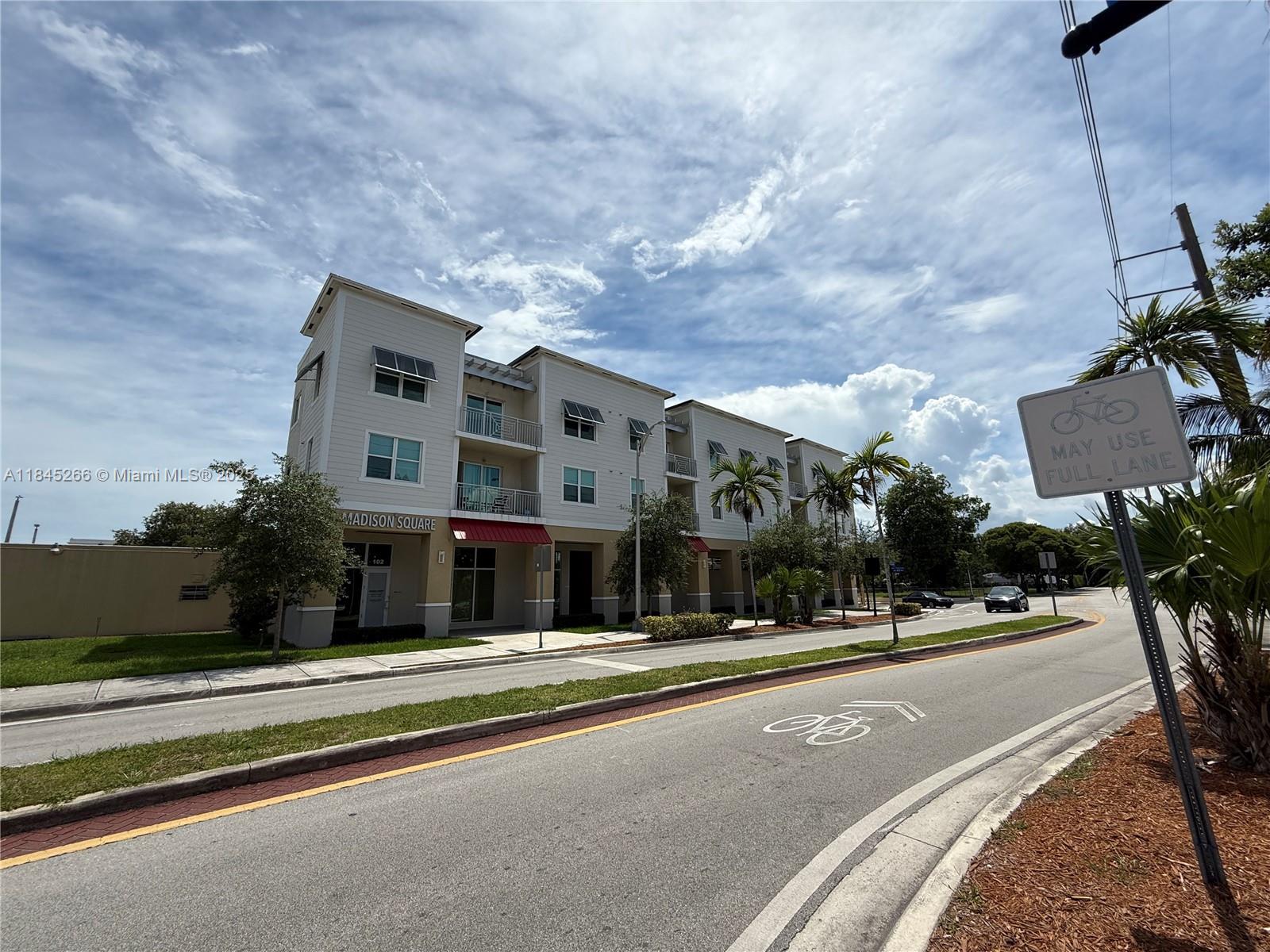 A11845266 Property Photo 3