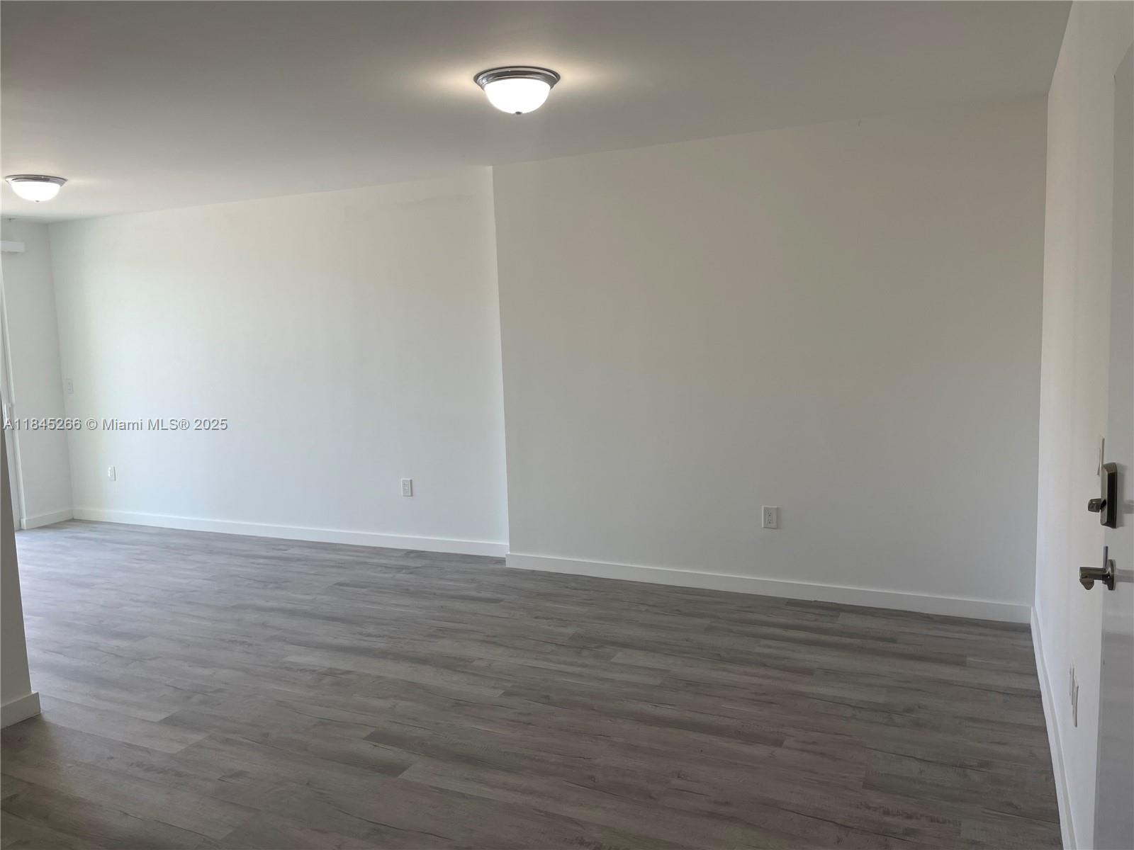 A11845266 Property Photo 6