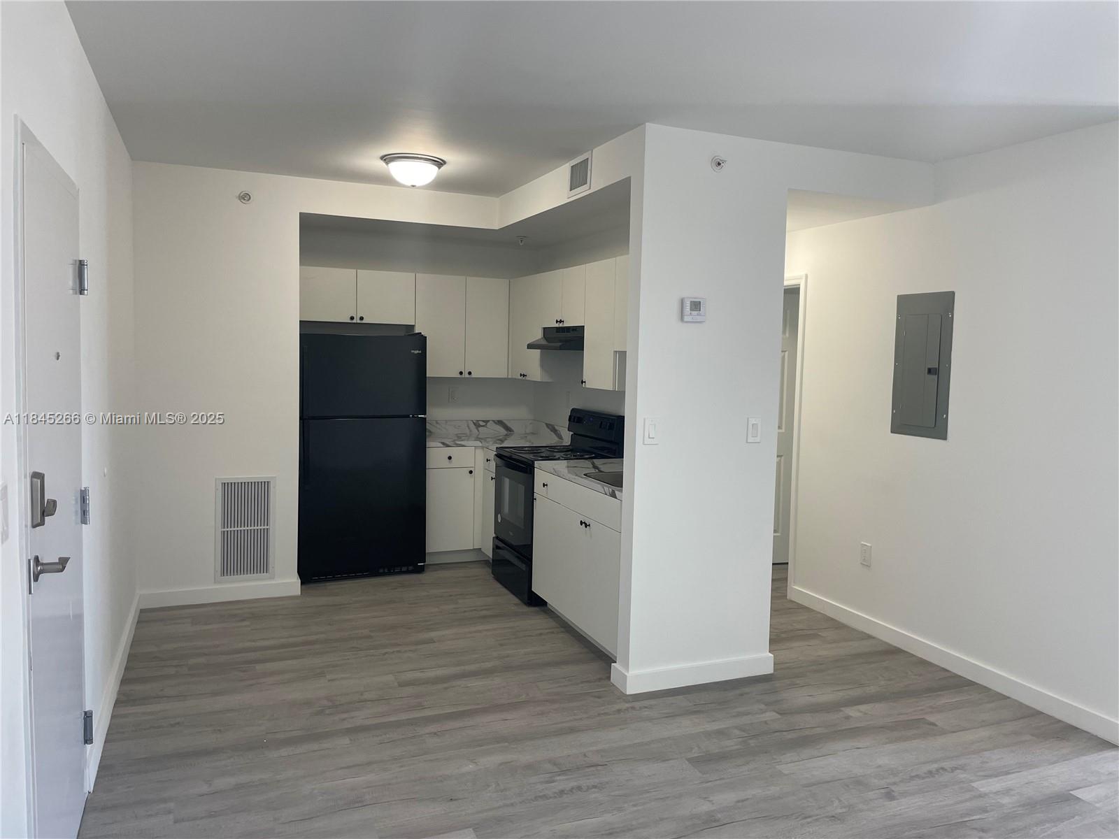 A11845266 Property Photo 7