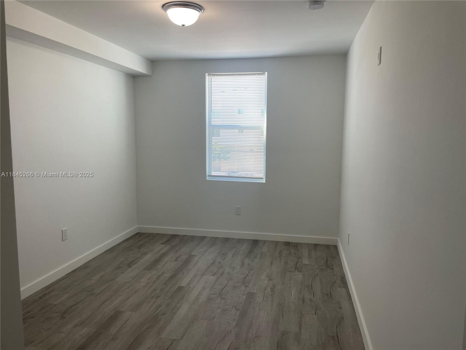 A11845266 Property Photo 10