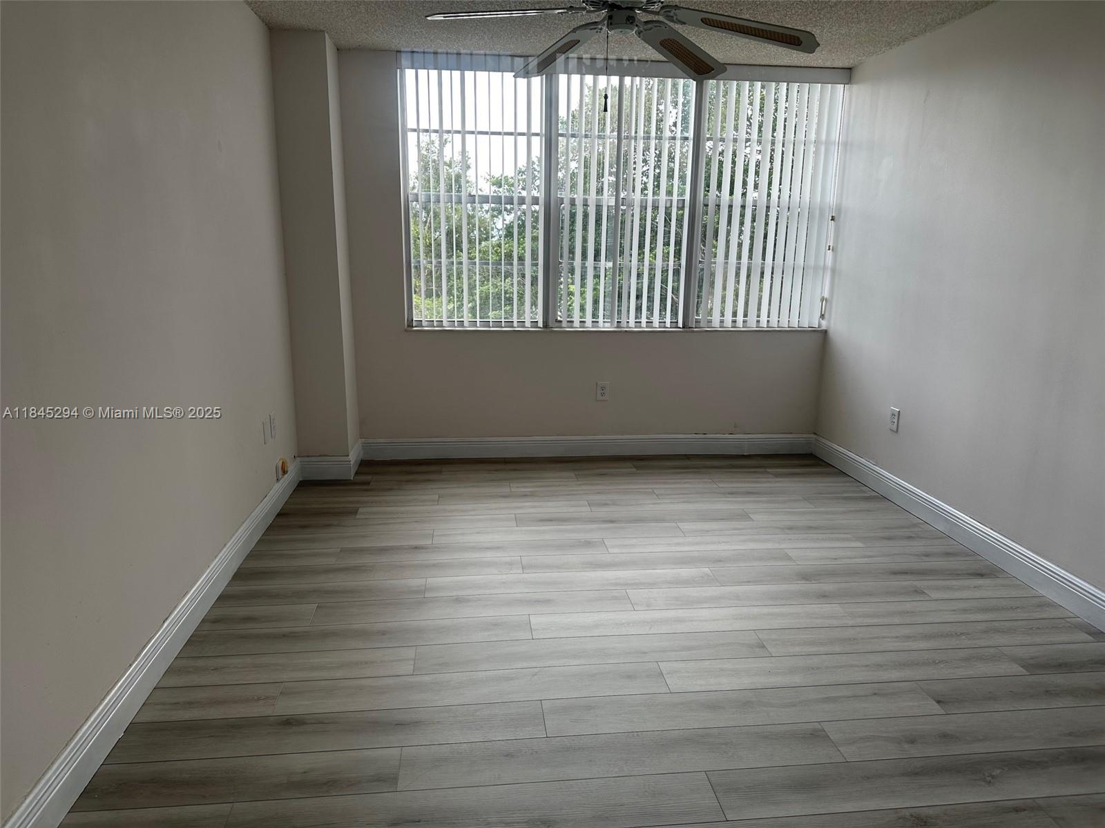 1100 Saint Charles Pl 503 Property Photo 7