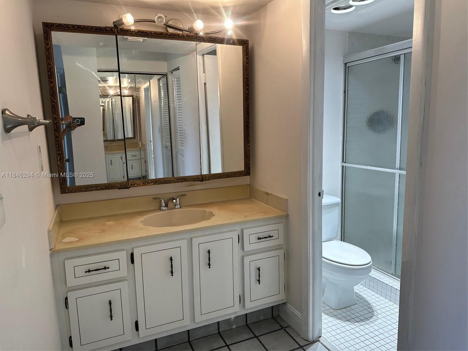 1100 Saint Charles Pl 503 Property Photo 8