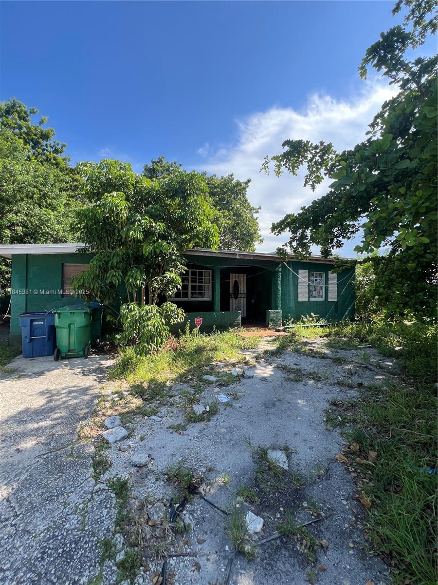 1830 Nw 135th St Property Photo 1