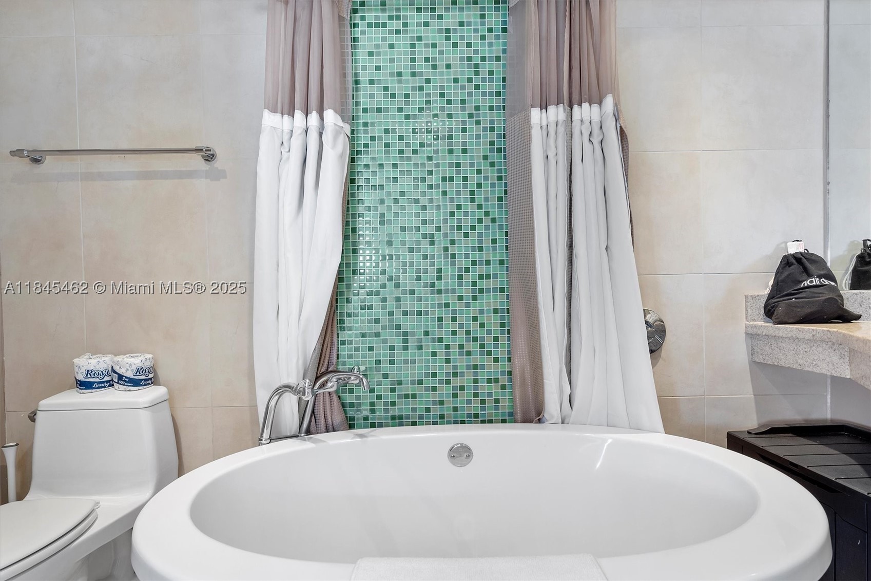 1024 Ocean Dr A207 Property Photo 15