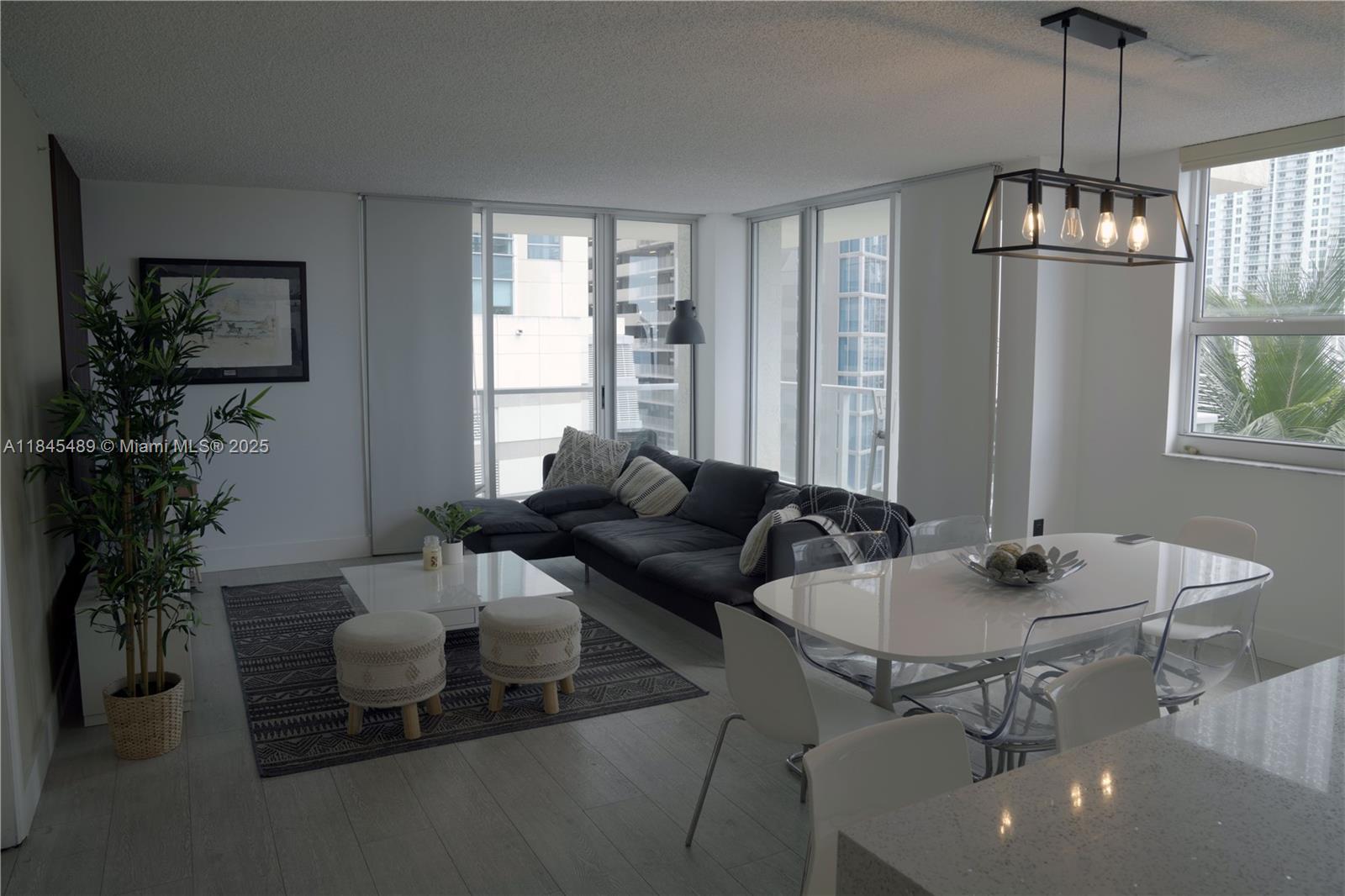 1155 Brickell Bay Dr 902 Property Photo 1