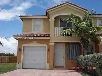 24386 SW 109th Ct Property Photo 1
