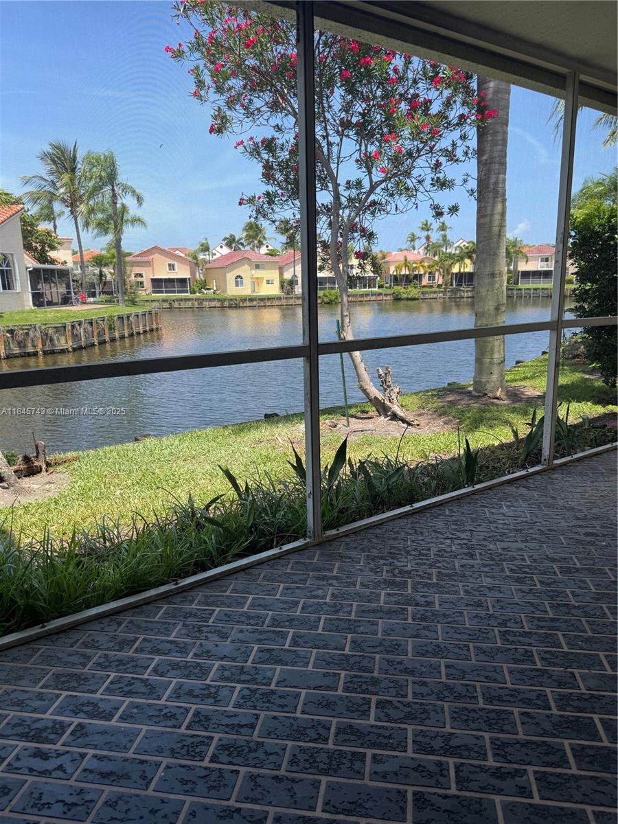 1090 Se 6th Ave Property Photo 32