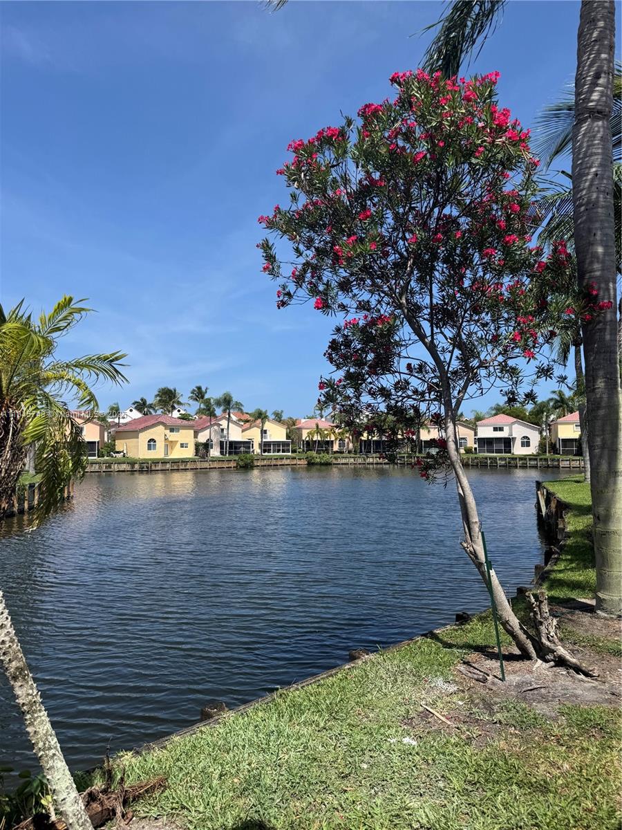 1090 Se 6th Ave Property Photo 33