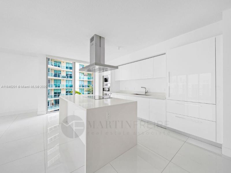 300 Sunny Isles Blvd 4-701 Property Photo 1