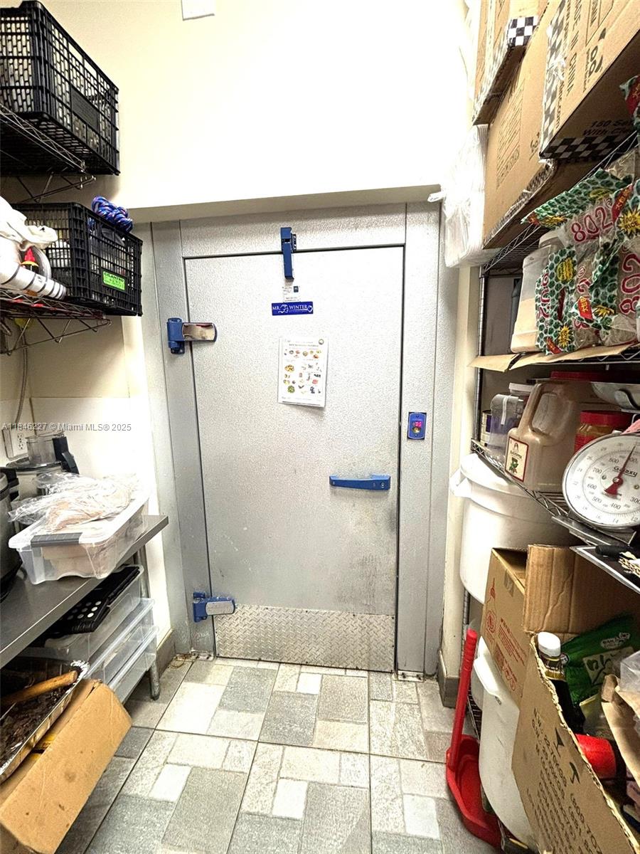 A11846227 Property Photo 27