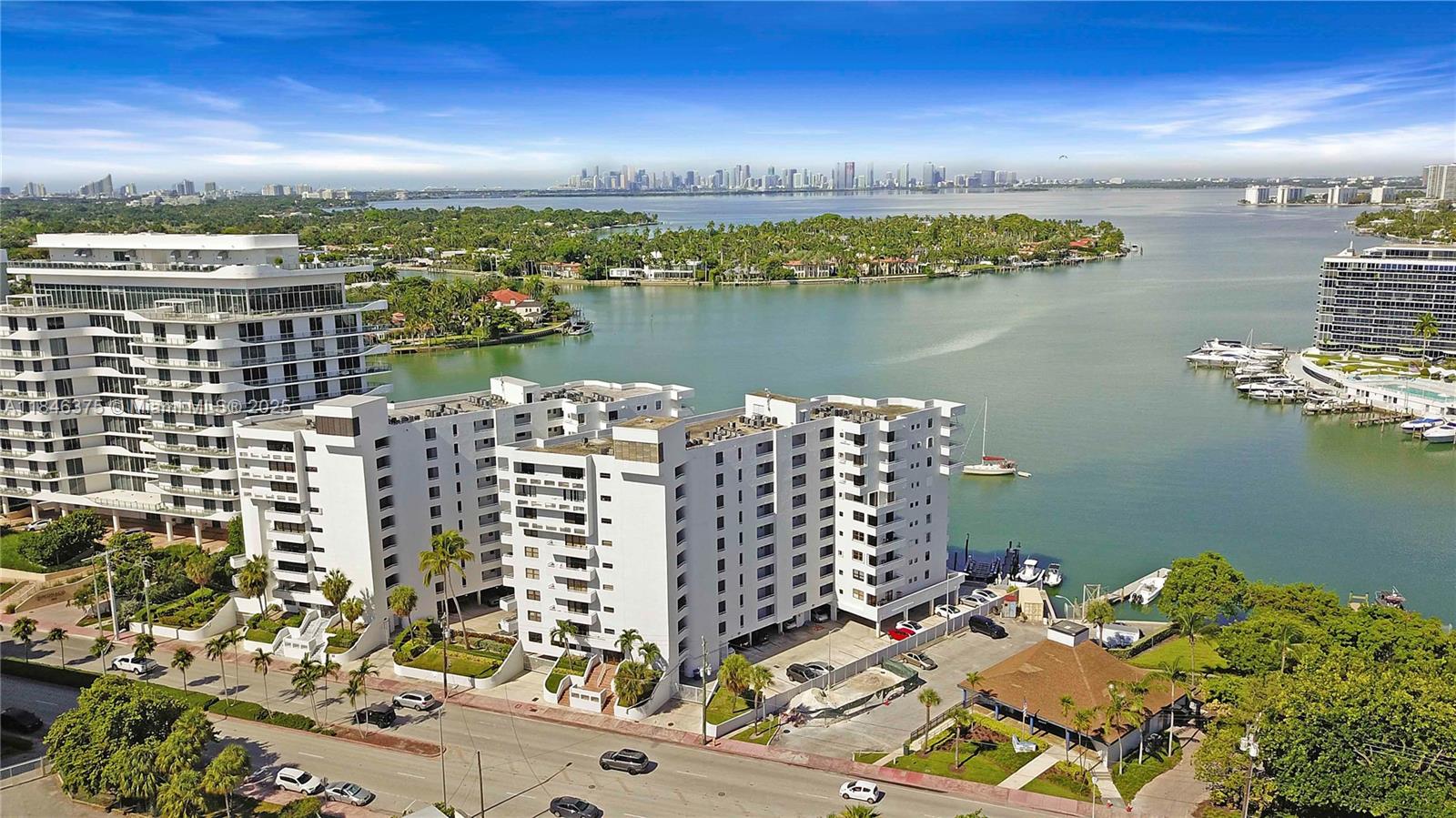 6830 Indian Creek Dr 1B Property Photo 1