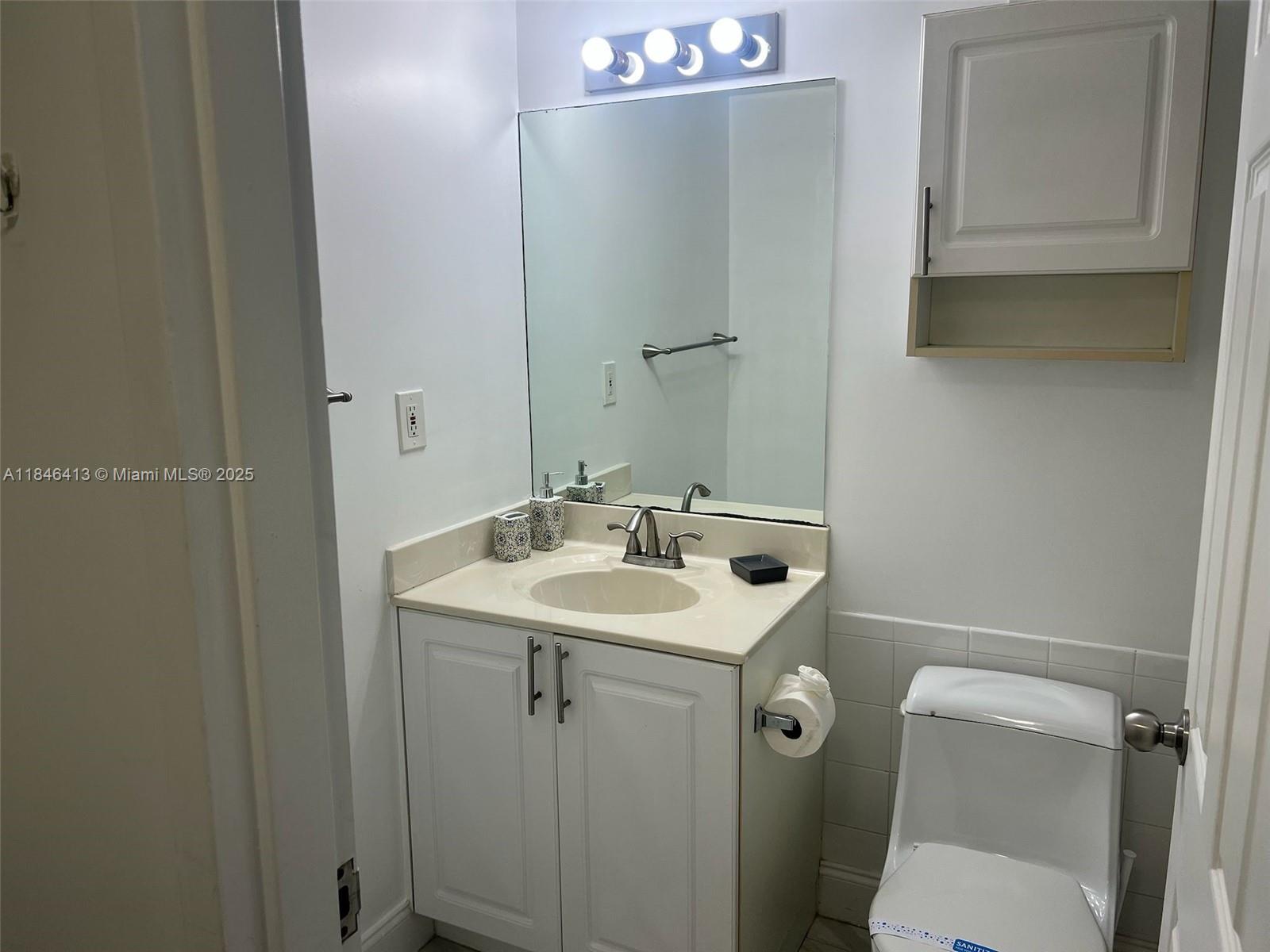 2501 S Ocean Dr 919 Property Photo 4