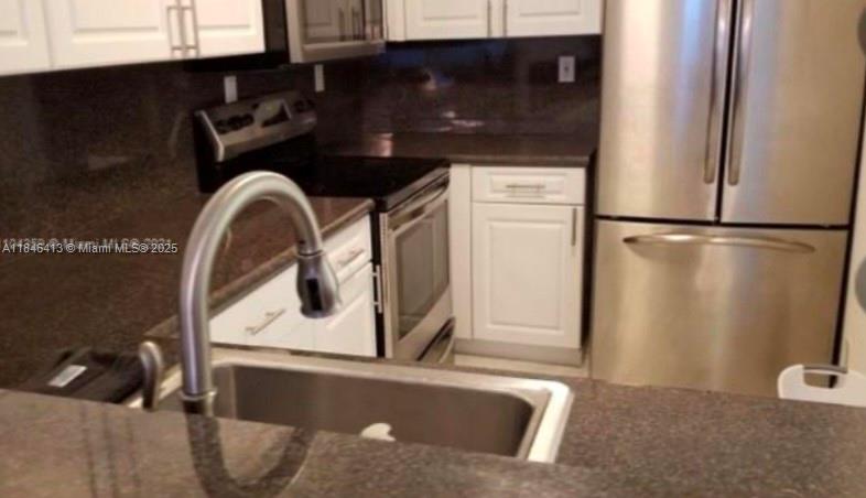 2501 S Ocean Dr 919 Property Photo 8