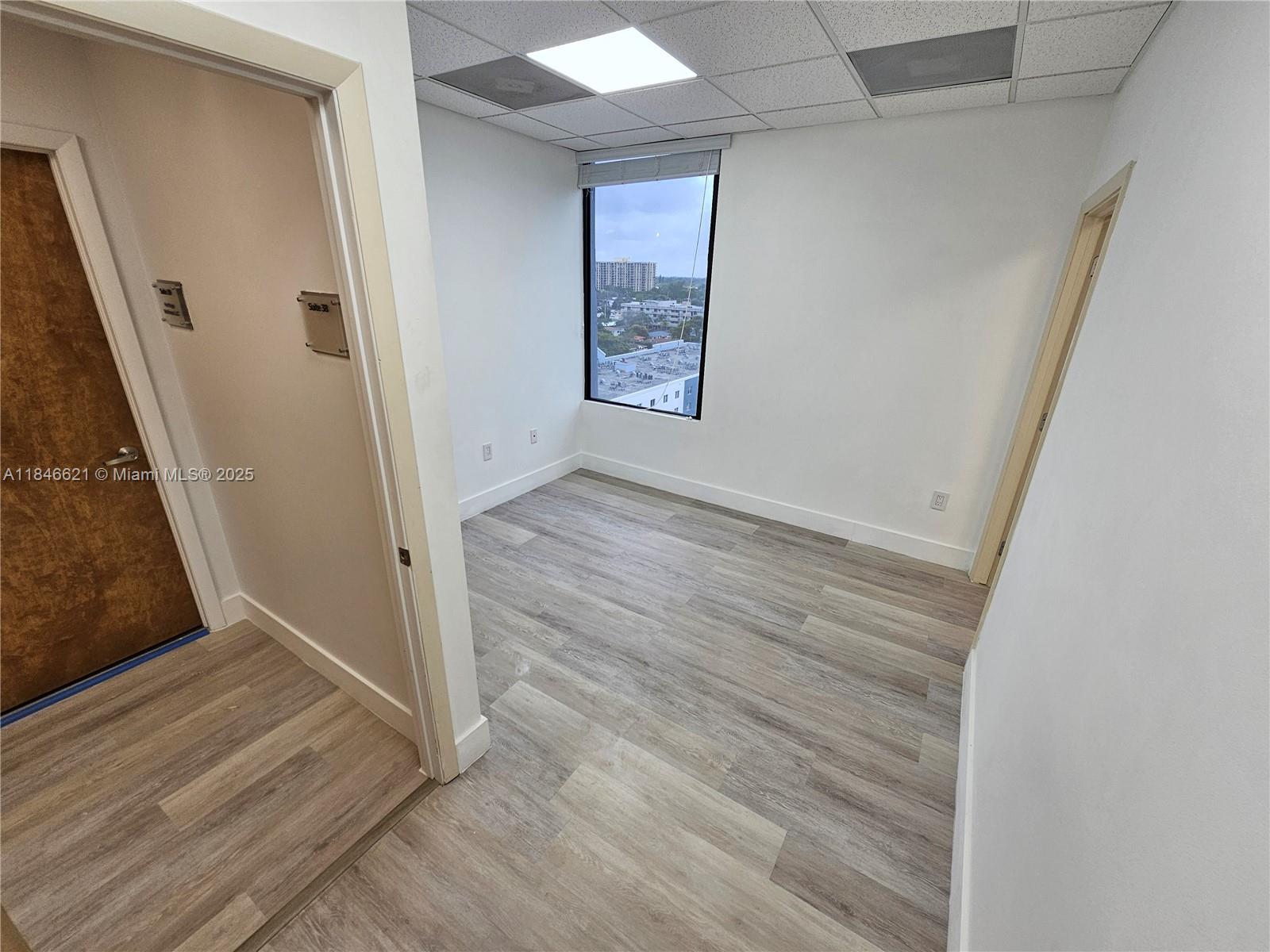 12550 Biscayne Blvd 800-11 Property Photo 4