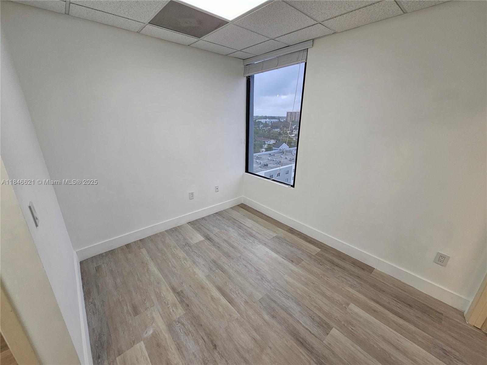 12550 Biscayne Blvd 800-11 Property Photo 5