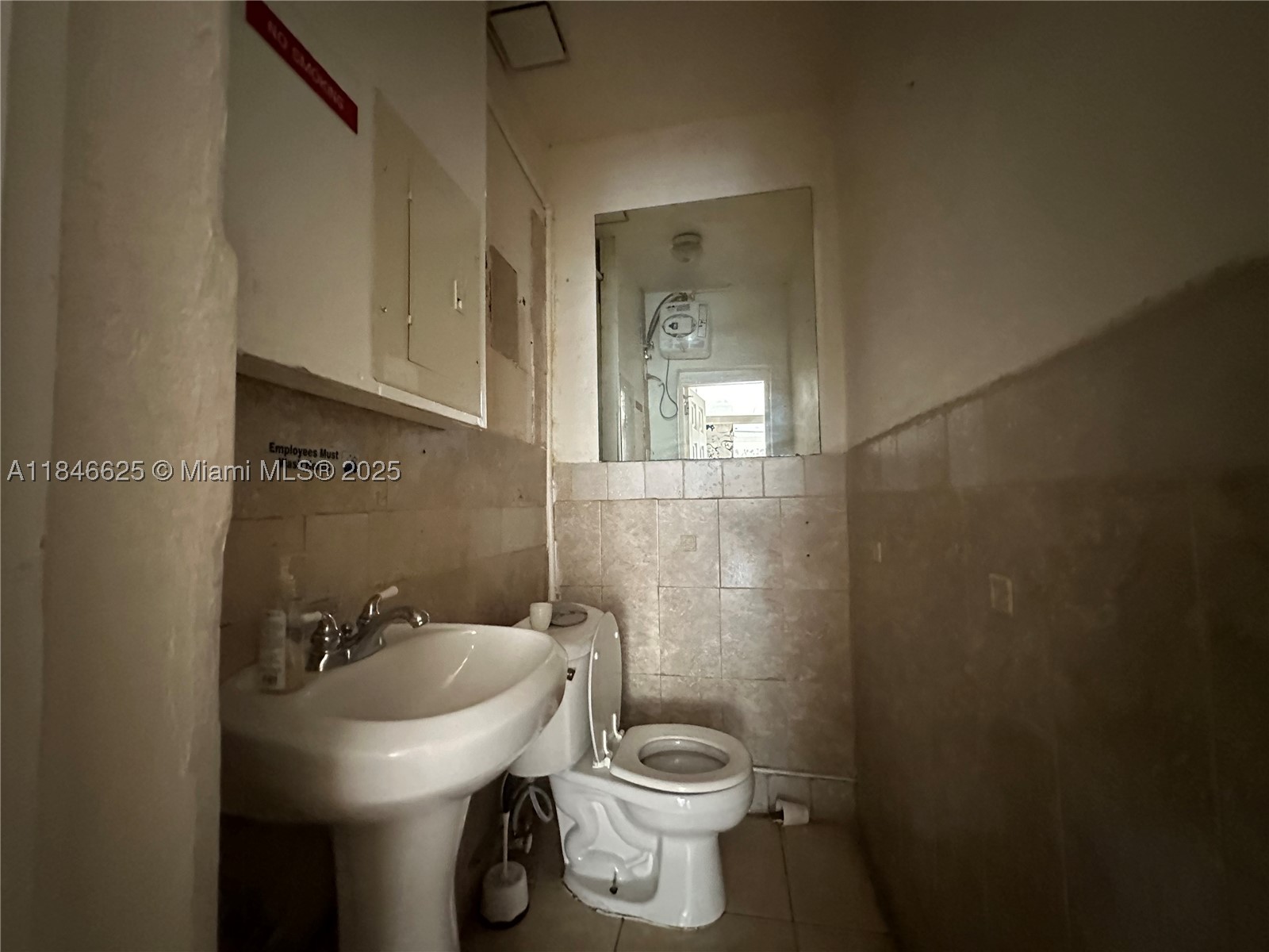 1932 Hollywood Blvd Property Photo 8