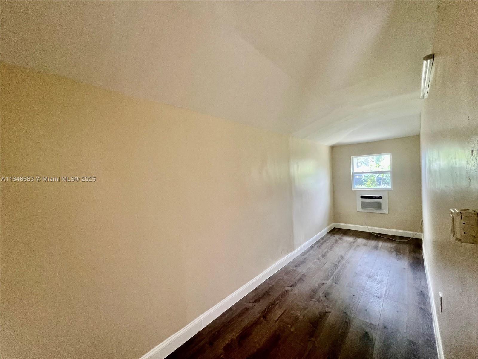 42 Nw 7th Ave 1 Property Photo 9