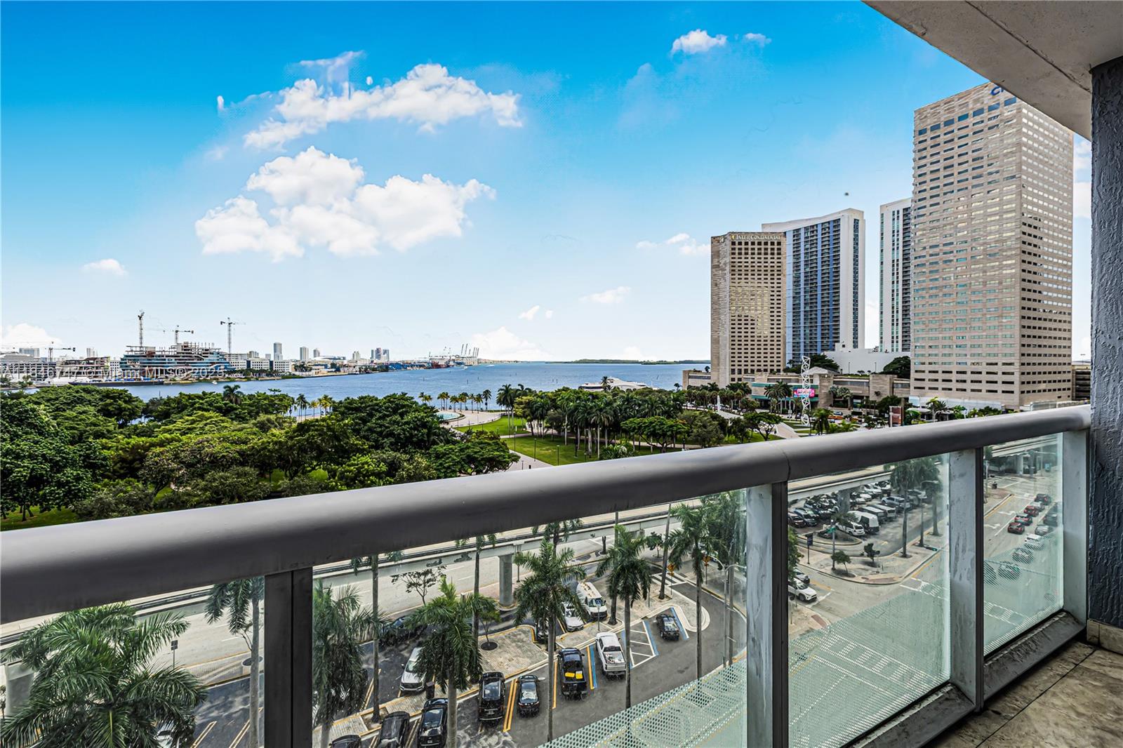 50 Biscayne Blvd 907 Property Photo 10