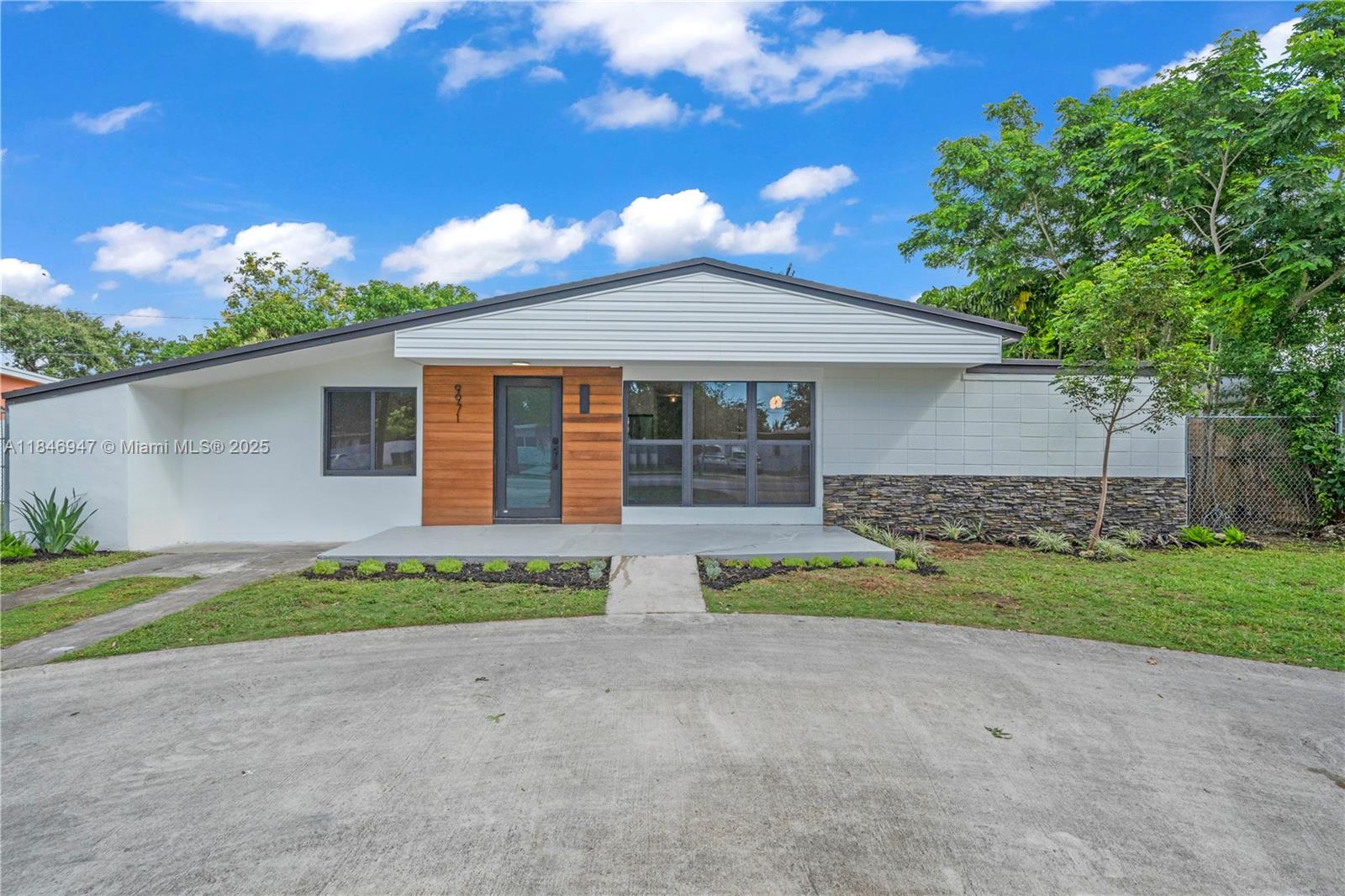 9971 Caribbean Blvd Property Photo 1