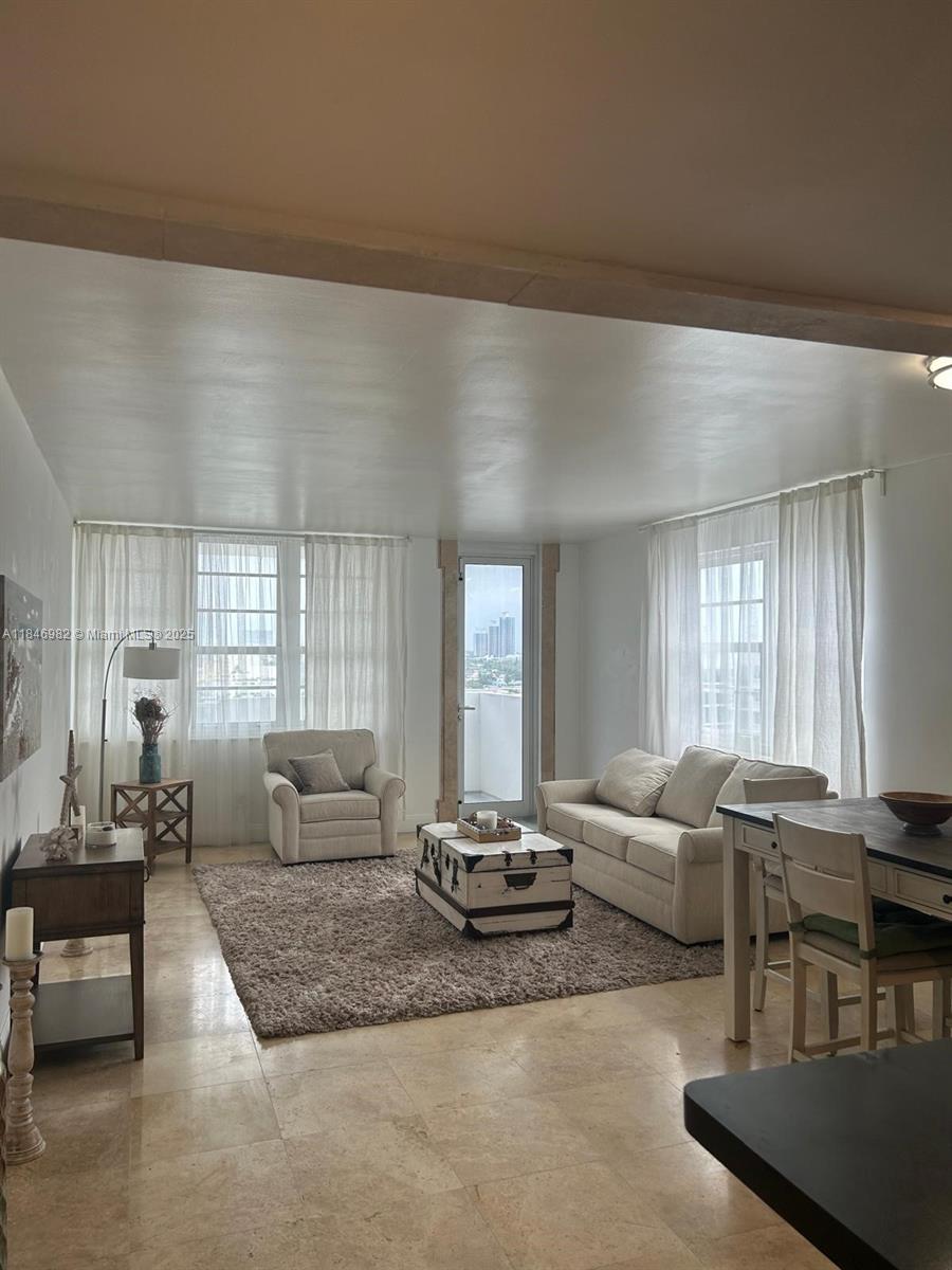 A11846982 Property Photo 3