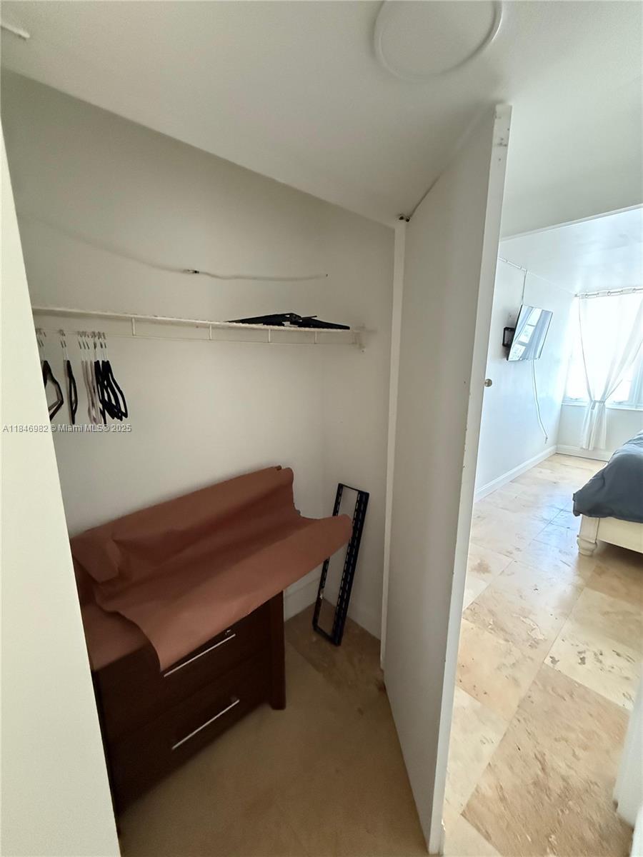 A11846982 Property Photo 37