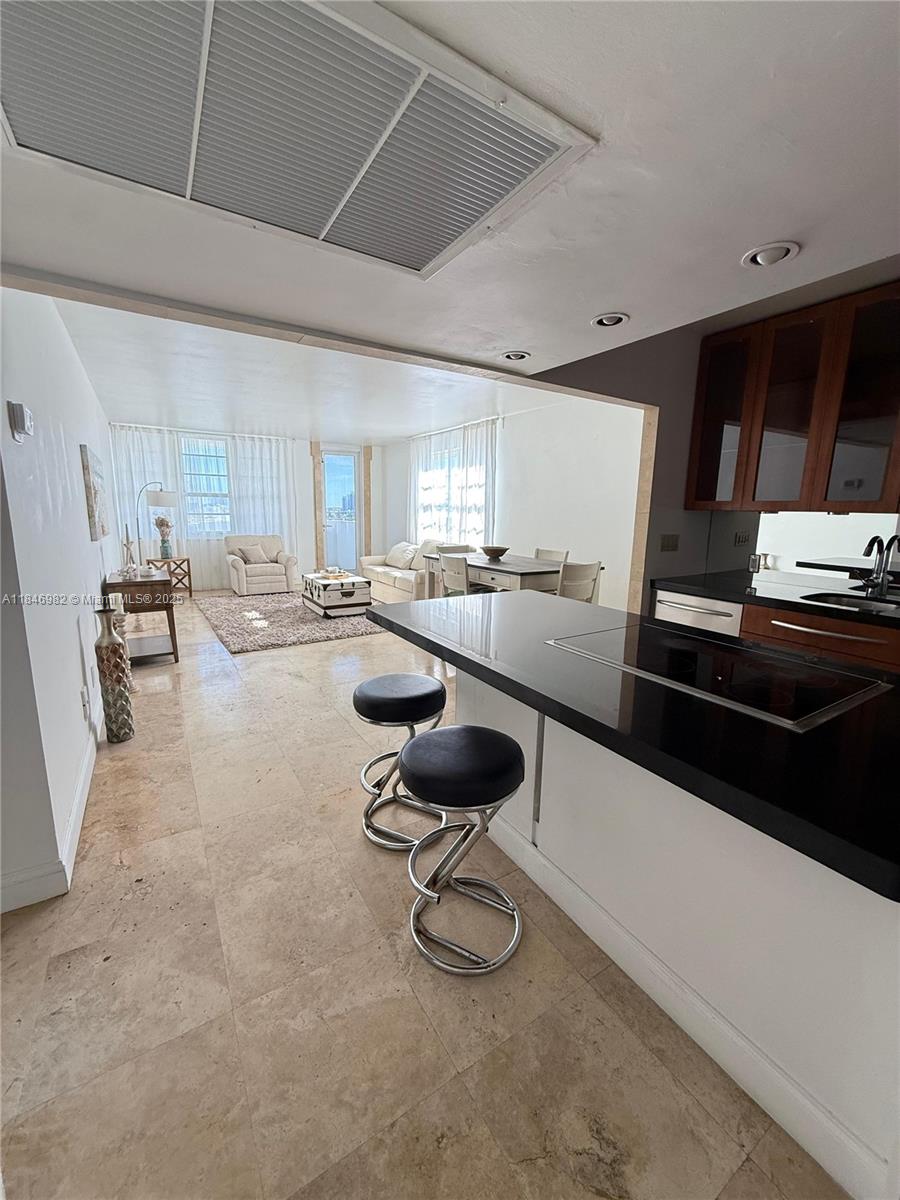 A11846982 Property Photo 38