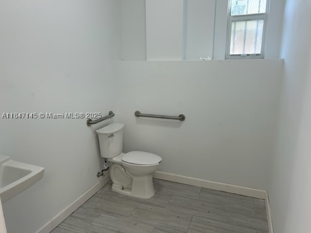 1400 Sw 6th St Property Photo 6