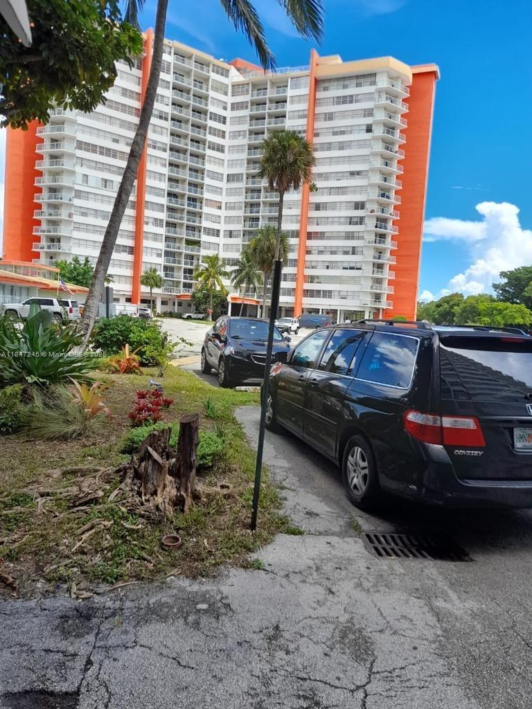 1301 NE Miami Gardens Dr 804W Property Photo 1
