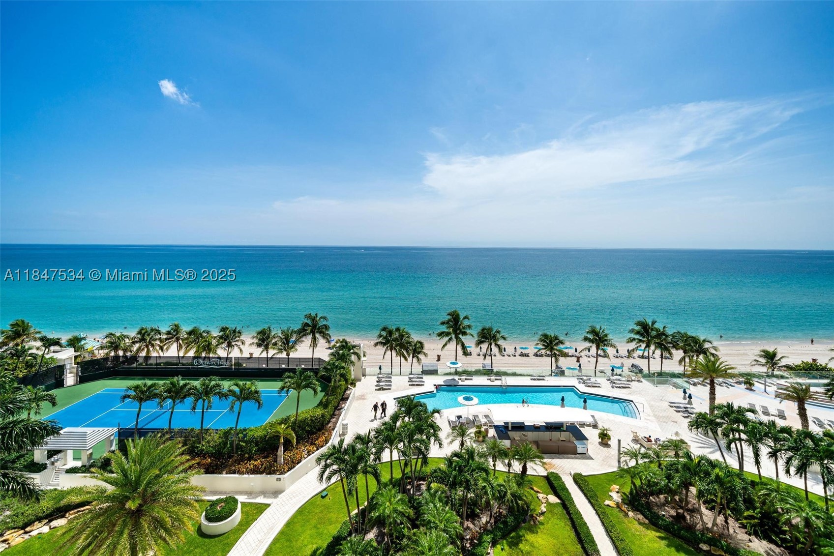 19111 Collins Ave 704 Property Photo 2