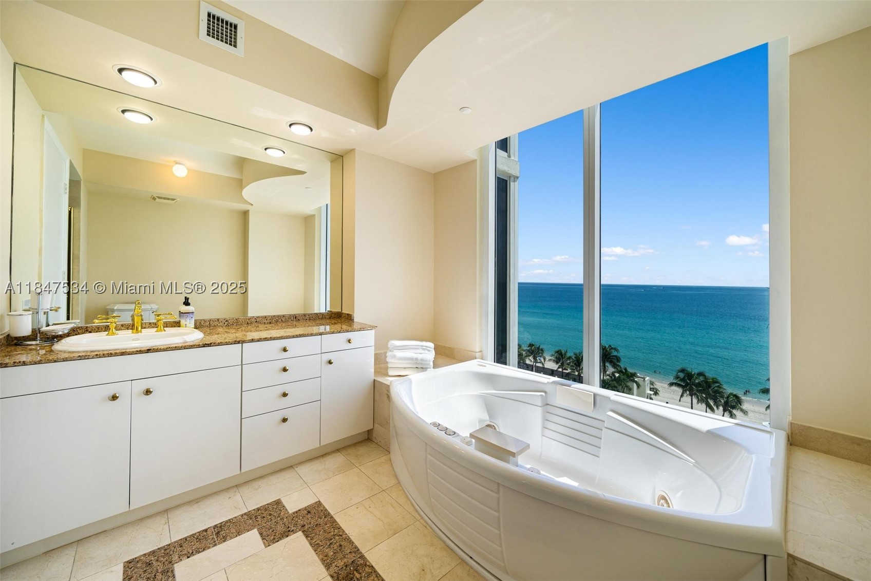 19111 Collins Ave 704 Property Photo 8